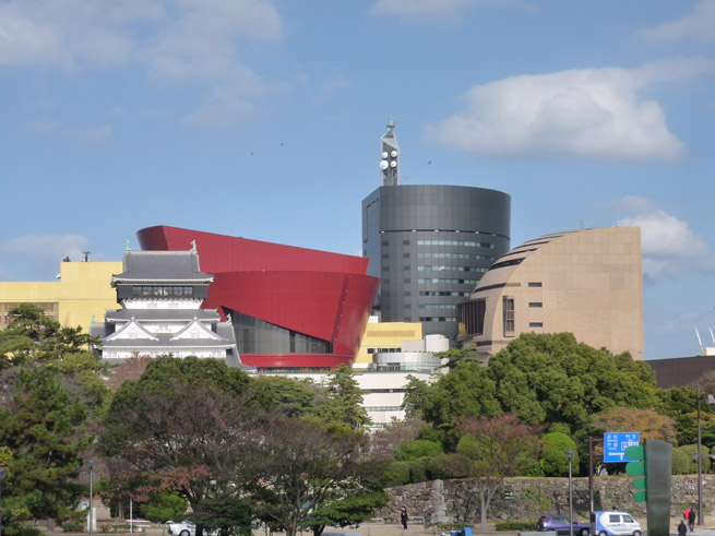 北九州 芸術 劇場