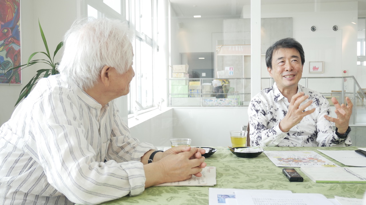 （左から）播磨氏、布垣氏