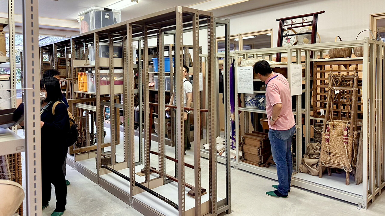 yasserproject-2-shelf.jpg